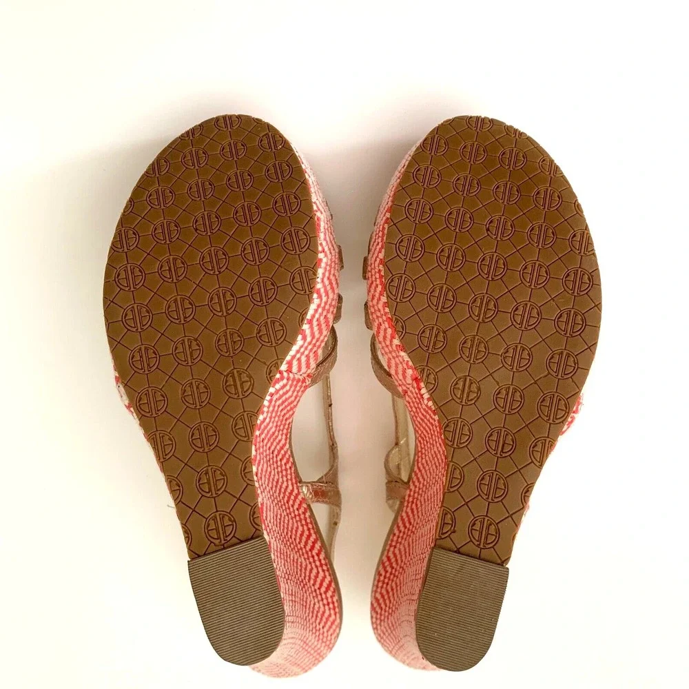 New Lilly Pulitzer Sophie Gold Leather Raffia Wedge Platform Sandals 6 Chevron